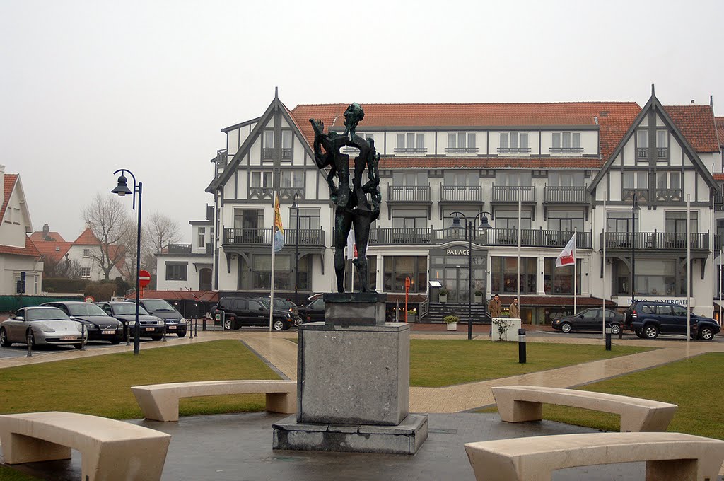 PROMENADE CURIEUSE DANS LE ZOUTE